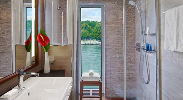 Viking Longship Explorer Suite 4.jpg